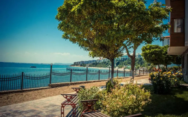 Messambria Fort Noks Beach Apartments