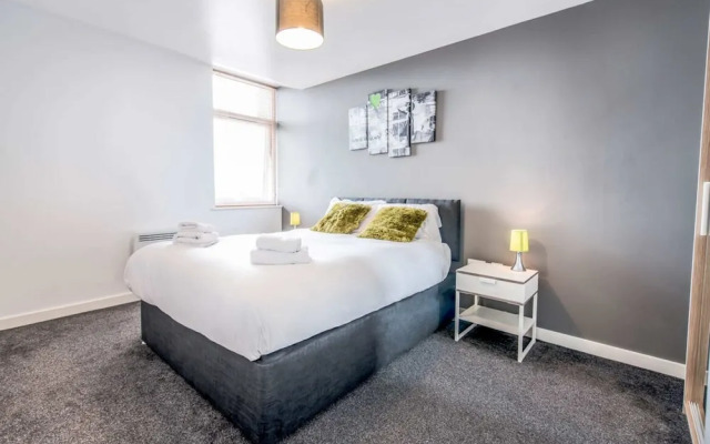 Modern 1kb, 1DB Apt - Salford Quays