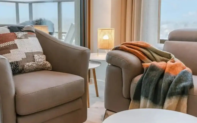 Apartment With Fantastic View Terrace and Parking