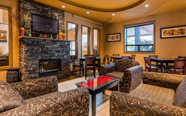 Best Western Plus Estevan Inn & Suites