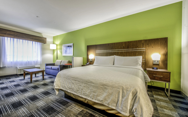 Holiday Inn Express & Suites Dallas NW - Farmers Branch by IHG