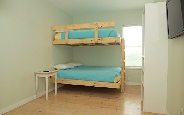 Beach Club Clubhouse 1