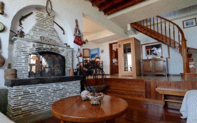 Antorina Grande beachfront house