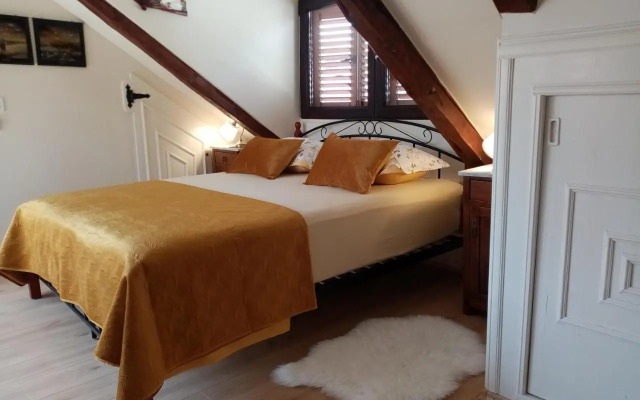 Apartments & Rooms Trogir Stars