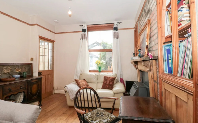 Oakman Cottage
