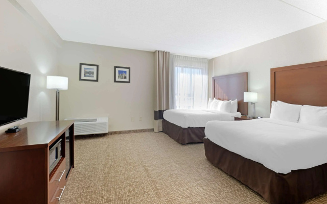 Comfort Inn & Suites Wichita Northeast