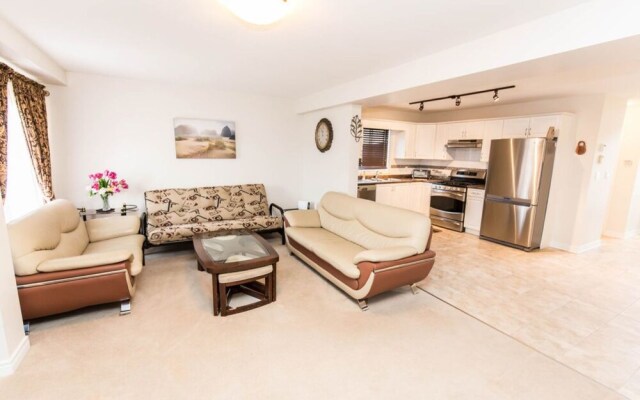 Fallsview Family Home