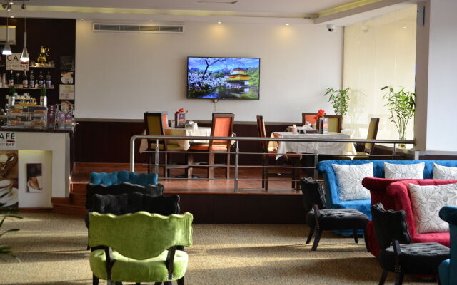 Al Balad Inn Corniche