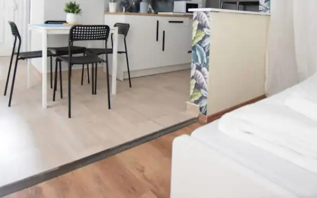 Budget Apartment by Hi5 - Vámház 5.
