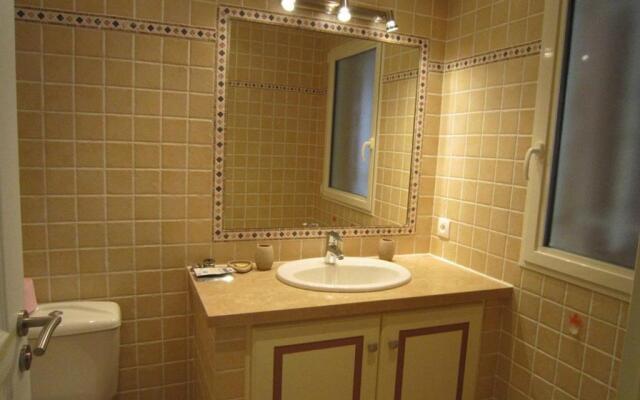 Appartement Cavalaire-sur-Mer, 2 pièces, 4 personnes - FR-1-100-126