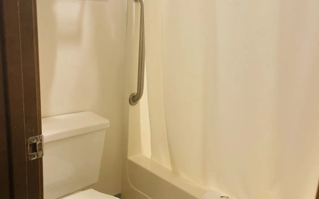 America's Best Value Inn Sandpoint