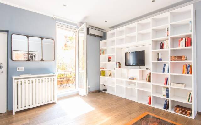 Barberini Enchanting Terrace Apartment