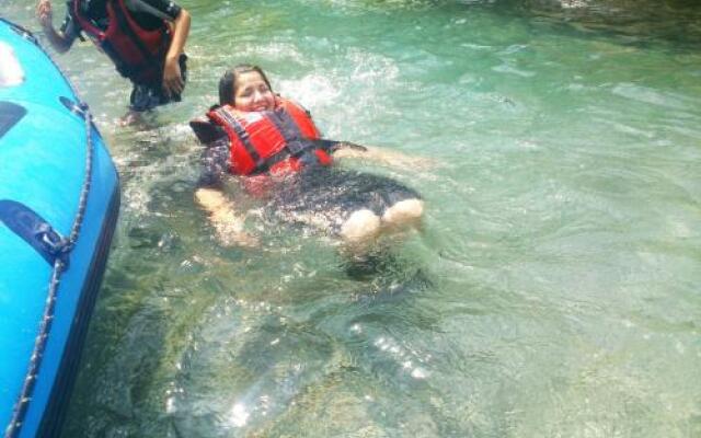 Rafting Camp Tara Center Tri Vodenice