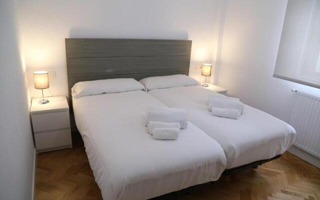 Rua 35 parking opcional by Salamancavacacional