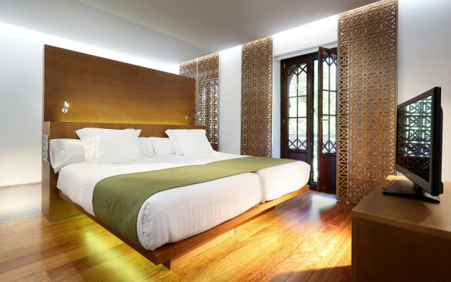 Alhambra Palace Hotel