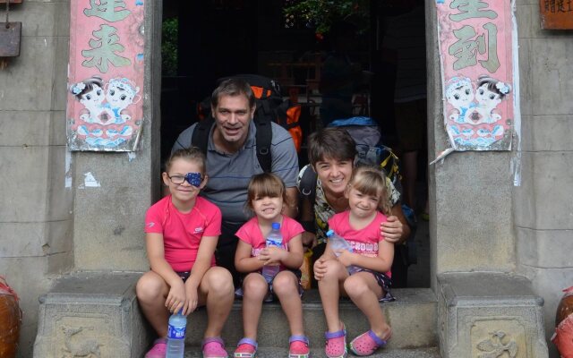 Longyan Yongding Tulou Fuyulou Changdi Inn