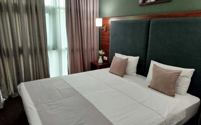Green Tower Hotel
