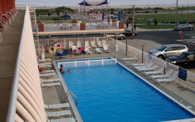 Gold Crest Motel