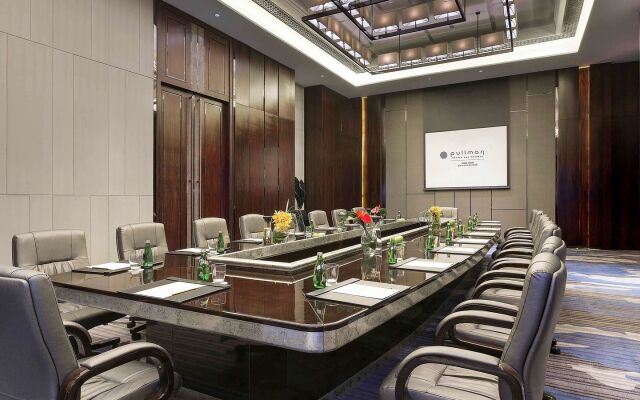 Pullman Yantai Center