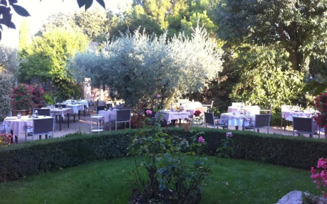 Le Mas des Carassins