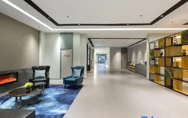 Homeinn Selected Hotel (Baoji Administrative Avenue Zhong Hospital East Area)