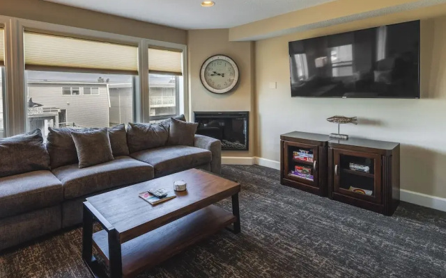 Rockaway Beach Vacation Rental Near Beach Access!