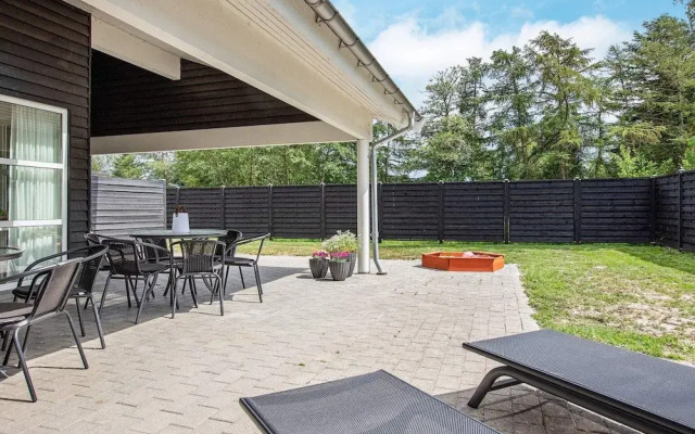12 Person Holiday Home in Vaeggerlose-by Traum