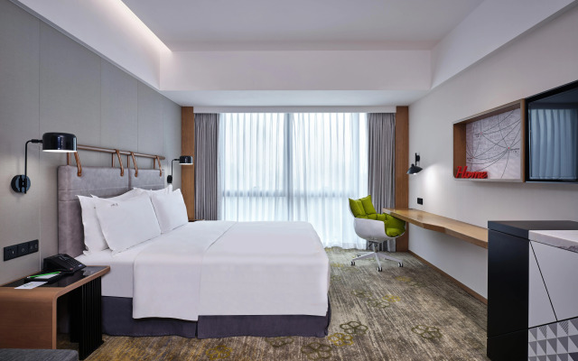 Holiday Inn Guangzhou South Lake, an IHG Hotel