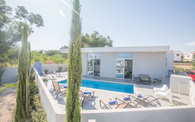 Villa Prpo490a, Stunning 5bdr Protaras Villa With Pool, Close to the Beach
