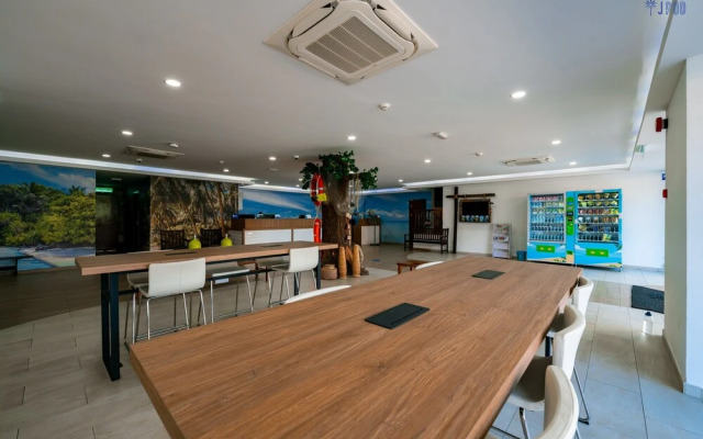 JPOD Capsule Hotel