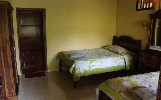 Gusti Garden Bungalows