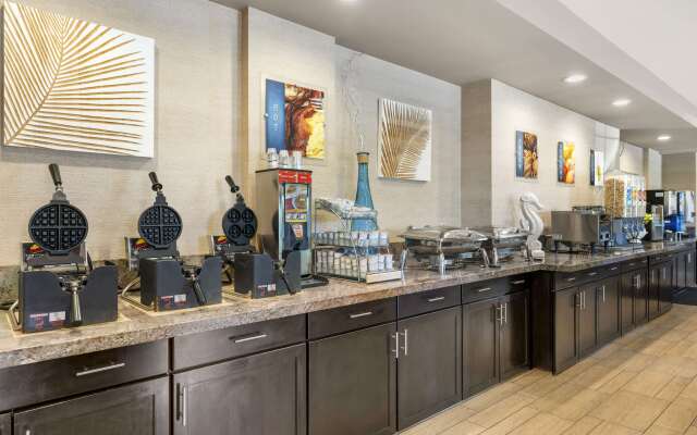 Best Western Plus Oceanside Palms Hotel