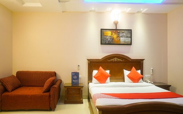 OYO 16084 Mahinder Inn
