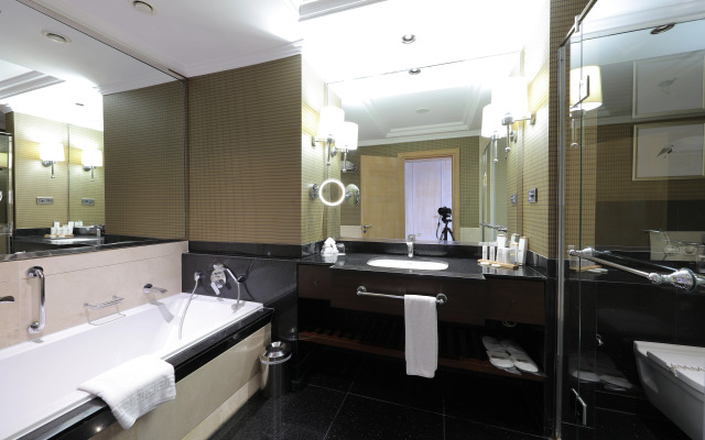 Juju Premier Palace 