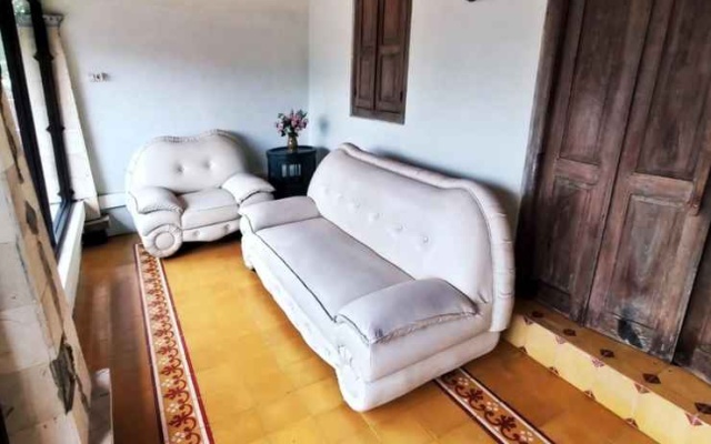 The Cabin Bungalow – Guest Rooms – Sleman