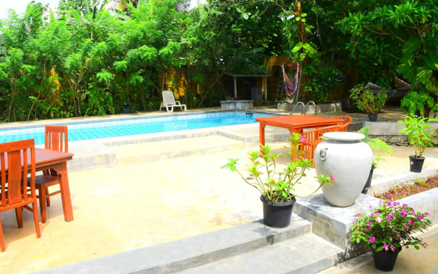 Ocean Caves, Balapitiya