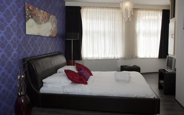 Amsterdam Center Walk