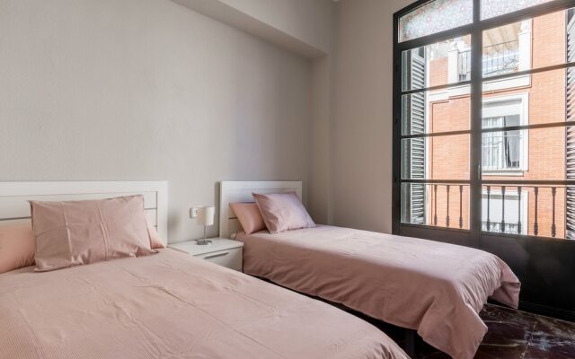 Montalban Suites. Luxury Apartment in the City Center