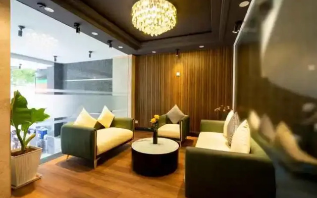 La Airport Tan Binh Hotel