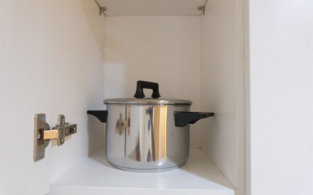 Luxury 1BR Tree Park Apartment BSD By Travelio