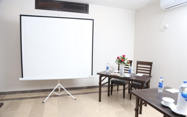 Zifan Hotel & Suites