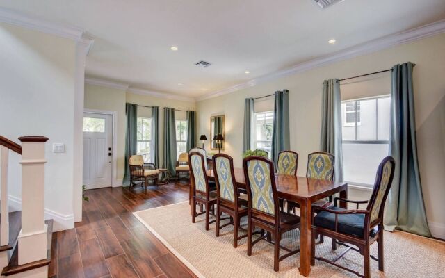 Grandview Heights Vacation Homes – Pink House