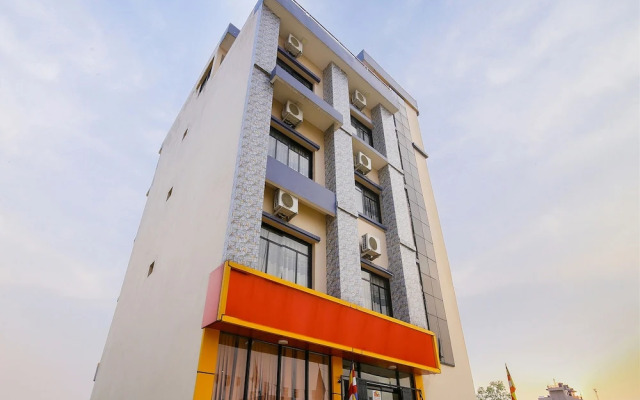 OYO 312 Hotel Aakash International