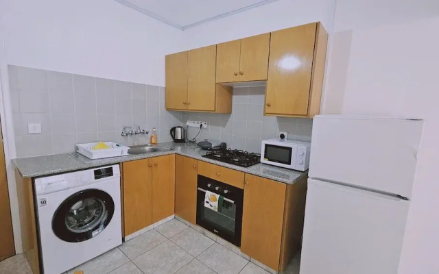 141 LCA - Stay Miracle Apartment