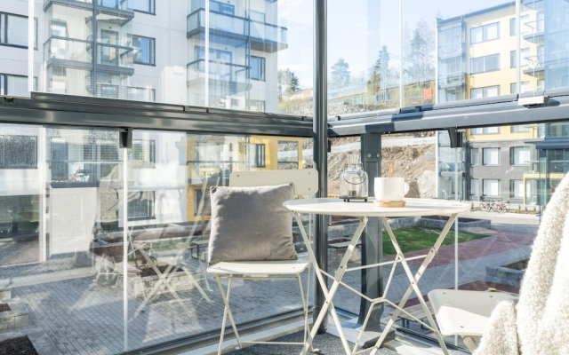 Stylish 1br with balcony in new building