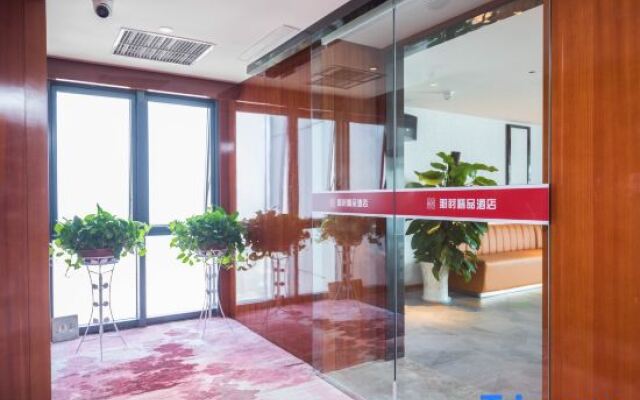 Nashi Hotel