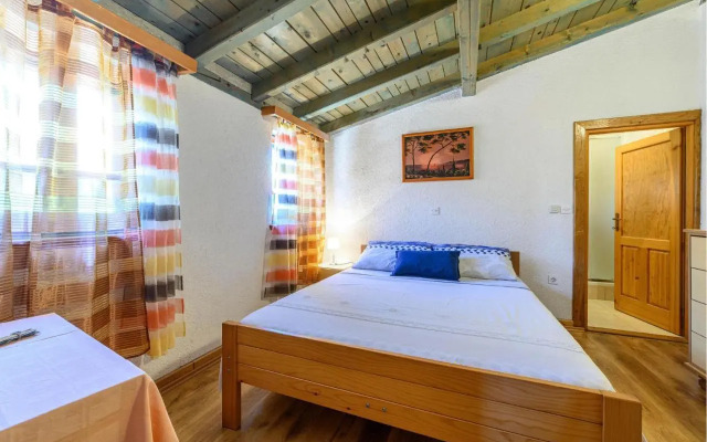One-Bedroom Holiday home Jadrija with a Fireplace 03