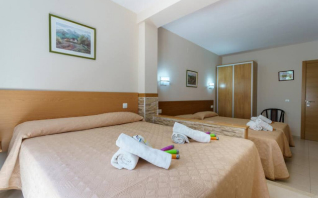 Hostal Costabella - Quadruple Room with Terrace Standard Rate