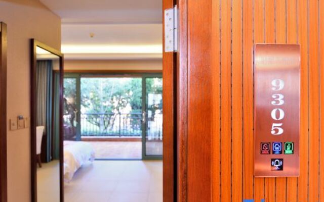 Fuxian Lake Rongxi Yuehu Resort Hotel