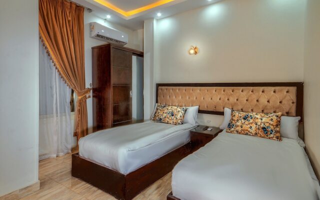 Tut Pyramids View Hotel